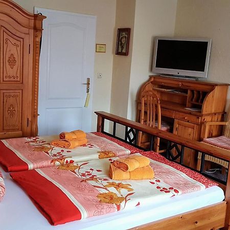 Pension & Gasthaus Nostalgie Altendorf  Pokoj fotografie